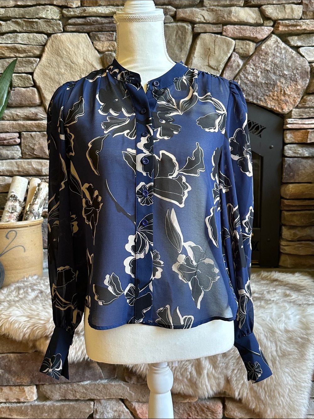 Evereve Navy Floral Long-Sleeve Button Front Blouse